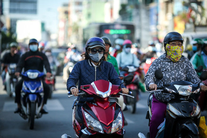 Người Sài Gòn co ro trong cái lạnh 20 độ C